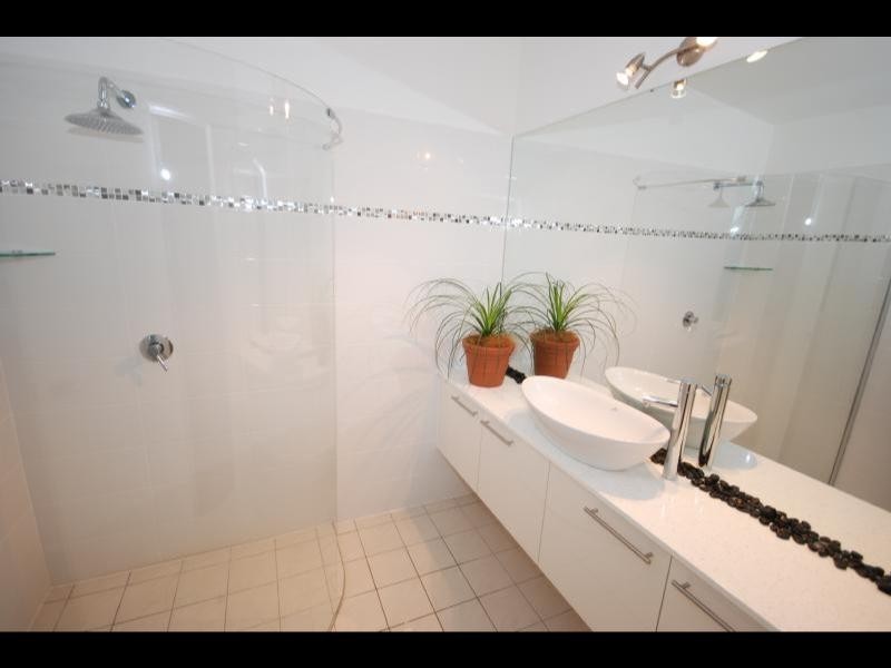 5 Parramatta St, Parramatta Park QLD 4870