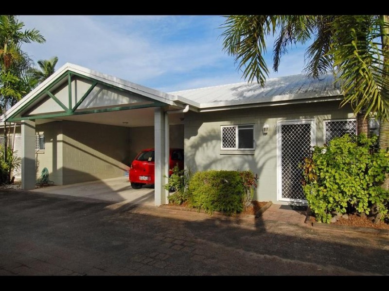 3/74 Swallow Street, Mooroobool QLD 4870