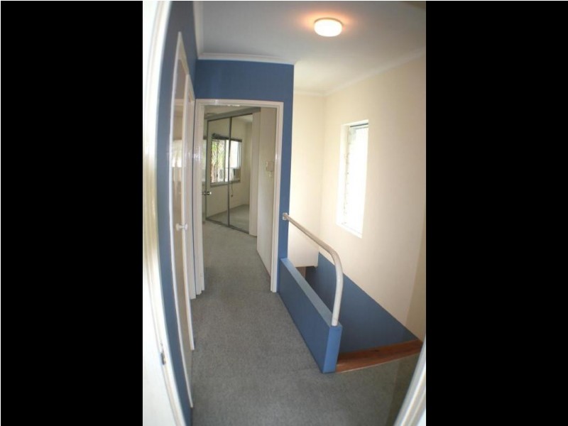 4/14  Springfield Cres, Manoora QLD 4870