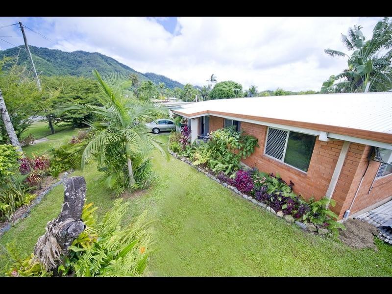4 McGregor Street, Manoora QLD 4870