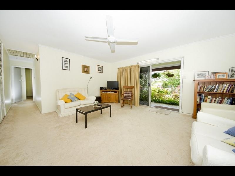 4 McGregor Street, Manoora QLD 4870