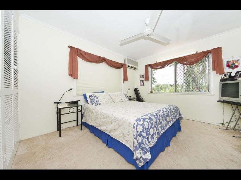 4 McGregor Street, Manoora QLD 4870