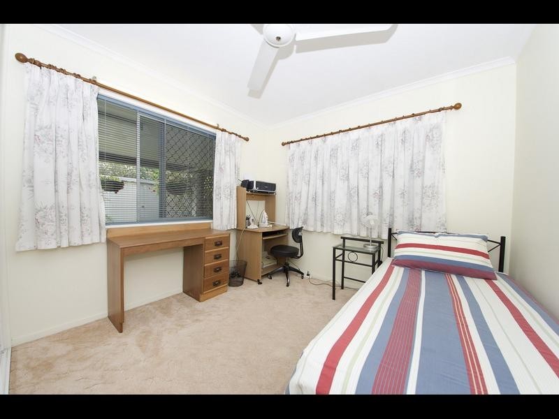 4 McGregor Street, Manoora QLD 4870