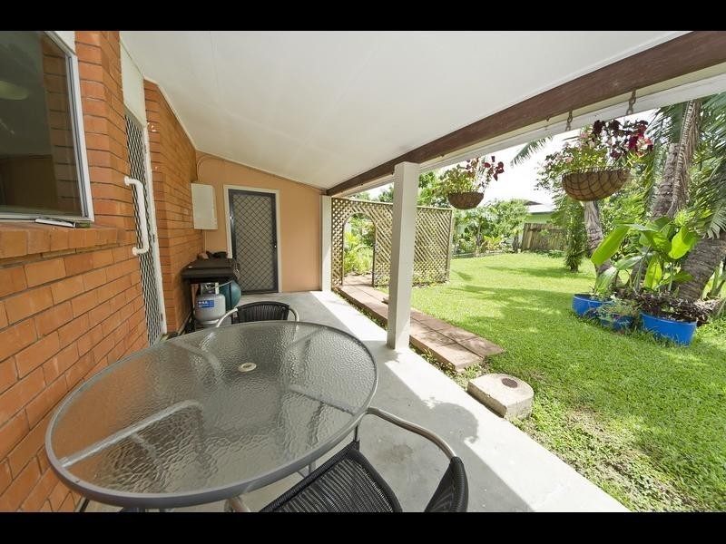 4 McGregor Street, Manoora QLD 4870