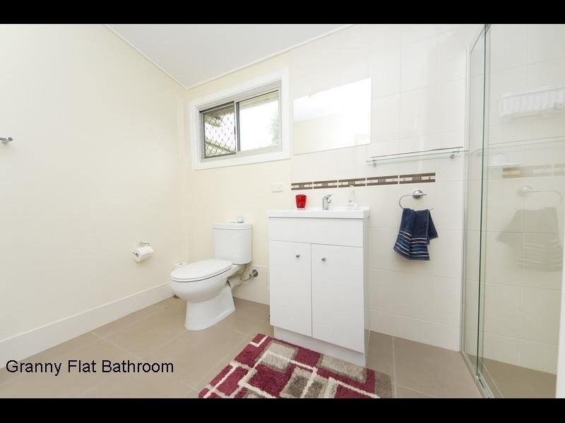 4 McGregor Street, Manoora QLD 4870