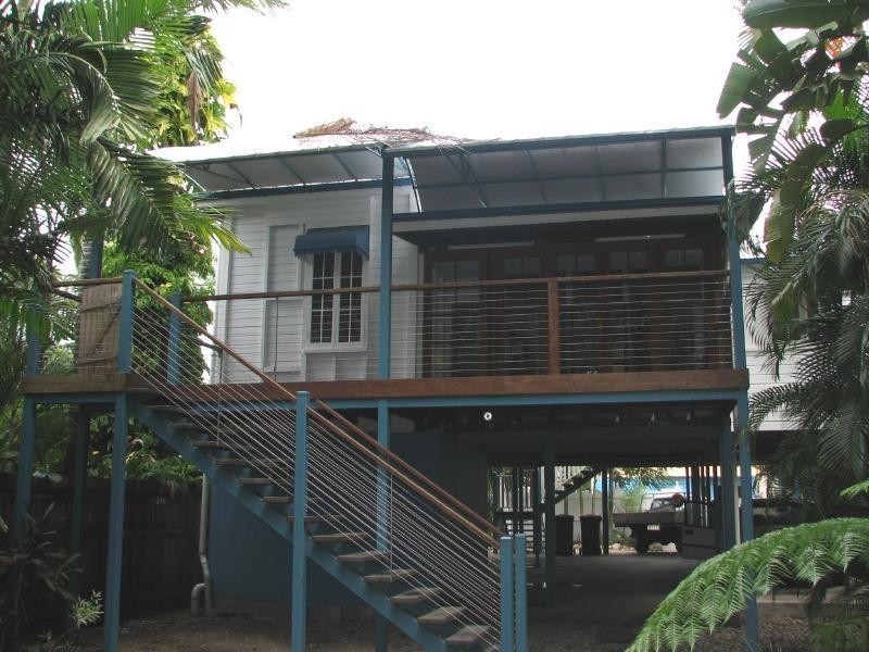 98 Cairns Street, Cairns North QLD 4870