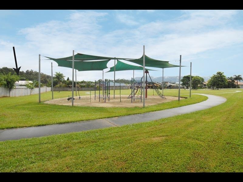 35  Bassett Street, Kanimbla QLD 4870