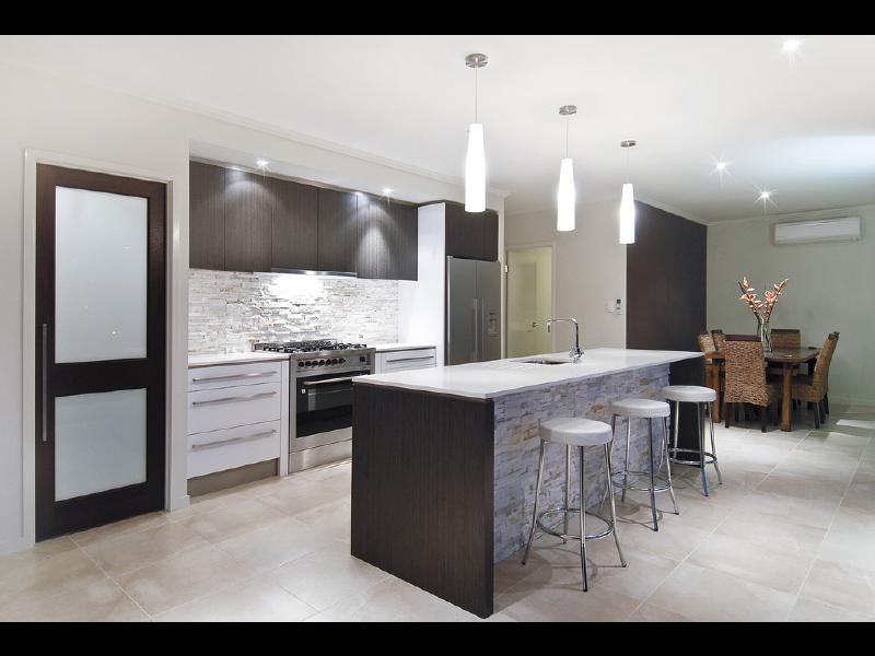 79 Roberts Road, Trinity Beach QLD 4879