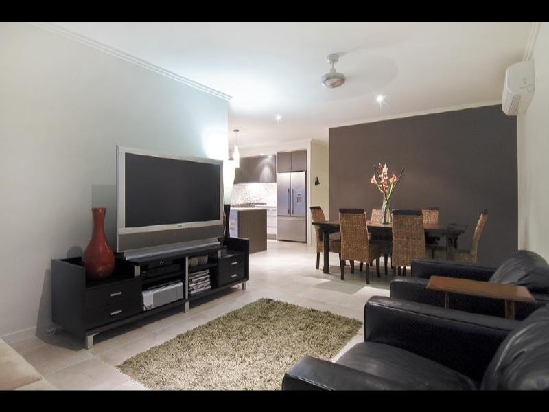 79 Roberts Road, Trinity Beach QLD 4879