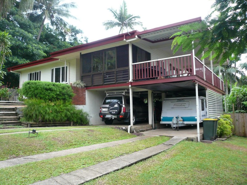 70 Upper Perkins St, Manoora QLD 4870