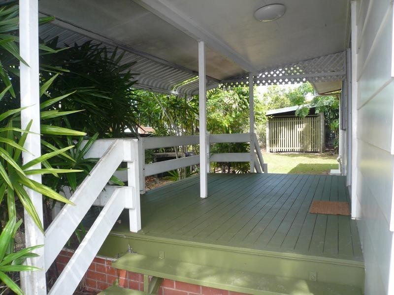 132 English Street, Manunda QLD 4870