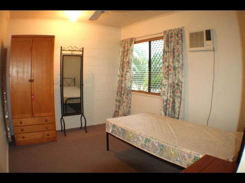 13/9 Cavanagh St, Woree QLD 4868