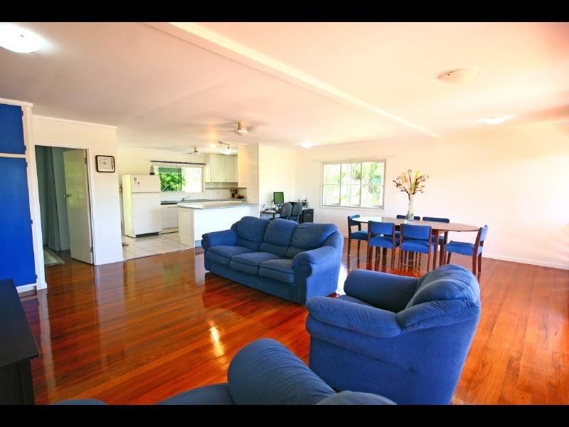 14  Blue Hills cres, Freshwater QLD 4870