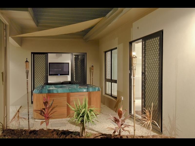 89 Roberts Drive, Trinity Beach QLD 4879