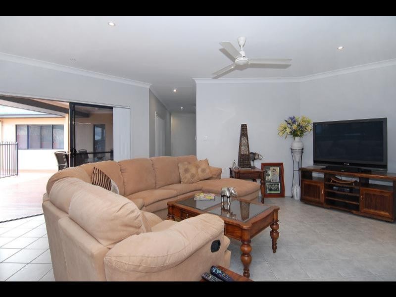 6 Bilgola Drive, Kewarra Beach QLD 4879