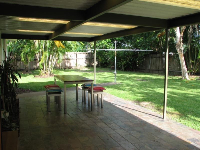 10 Satinay Close, Manoora QLD 4870