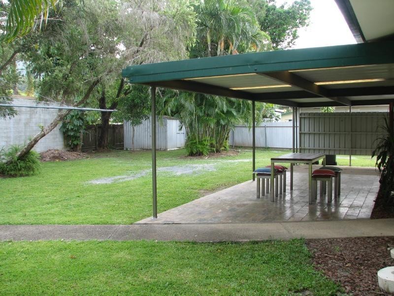 10 Satinay Close, Manoora QLD 4870