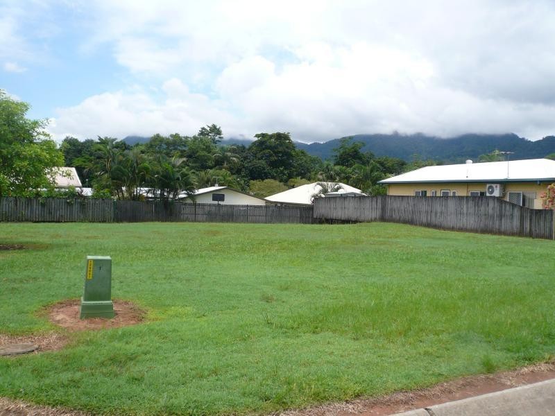 11 Goodfellow Court, Mooroobool QLD 4870