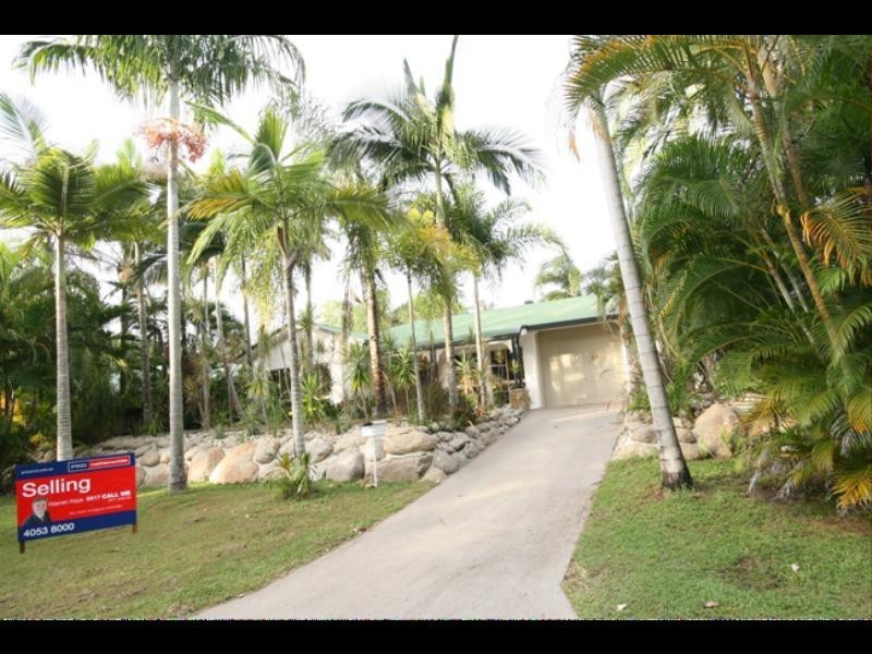 4 Cyprea close, Trinity Beach QLD 4879