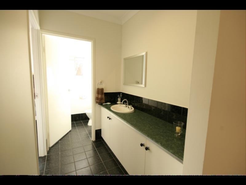 4 Cyprea close, Trinity Beach QLD 4879