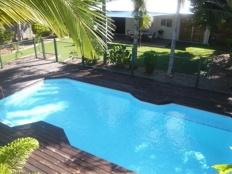 52 Cunningham Street, Yorkeys Knob QLD 4878