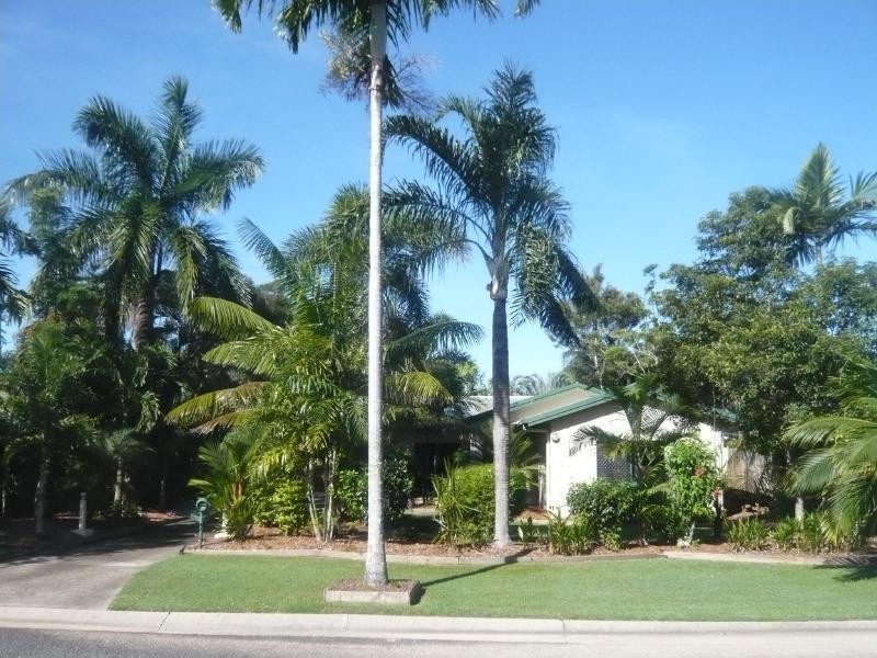 52 Cunningham Street, Yorkeys Knob QLD 4878