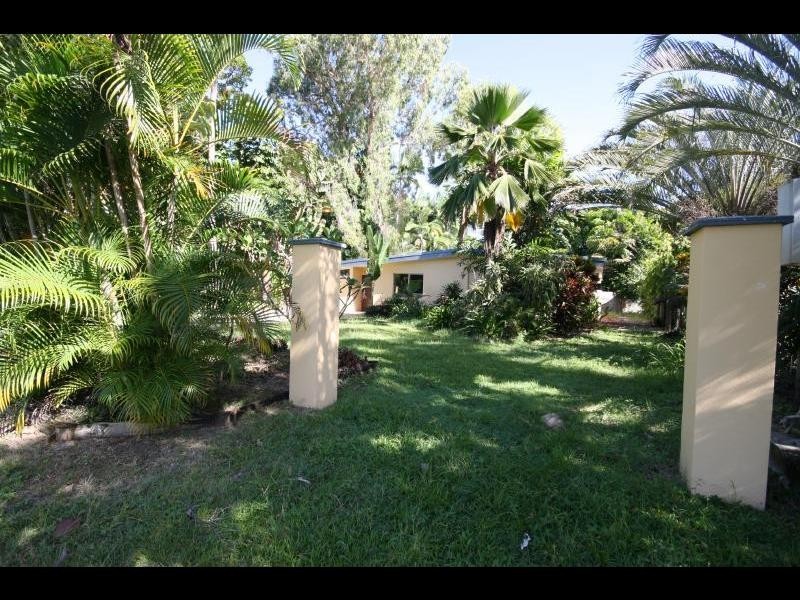 9 Derby Street, Yorkeys Knob QLD 4878