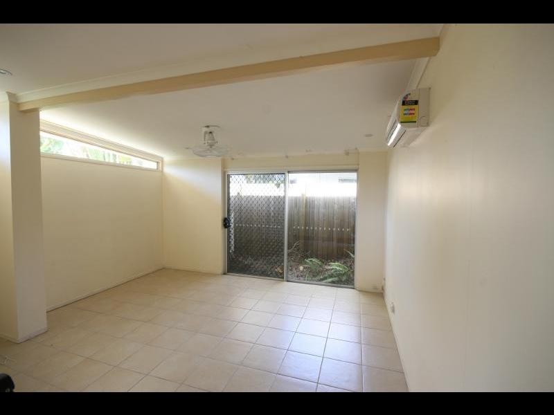 9 Derby Street, Yorkeys Knob QLD 4878