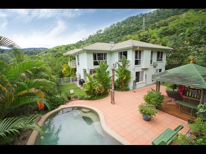 12 Forum Close, Mooroobool QLD 4870