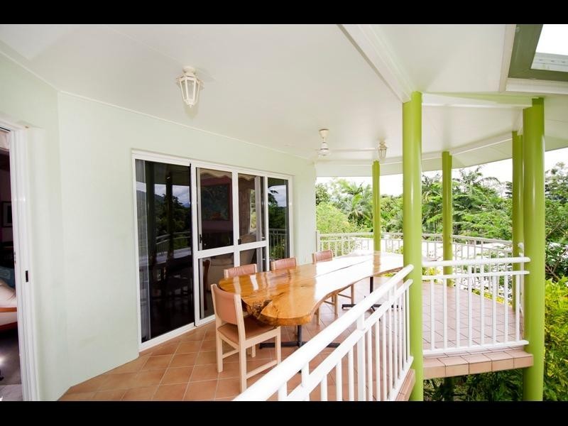 12 Forum Close, Mooroobool QLD 4870