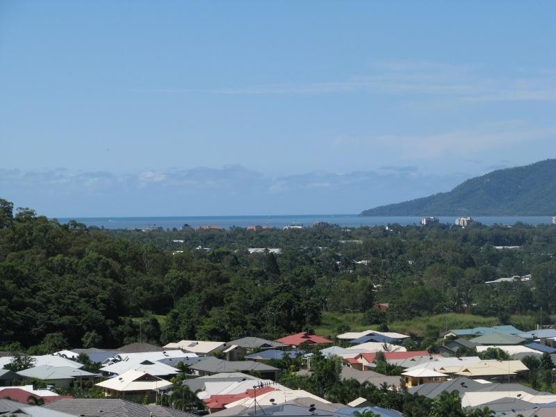 7 Sergeant Street, Kanimbla QLD 4870