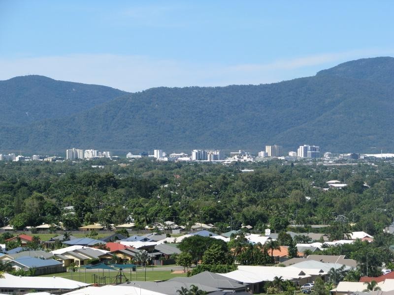 7 Sergeant Street, Kanimbla QLD 4870