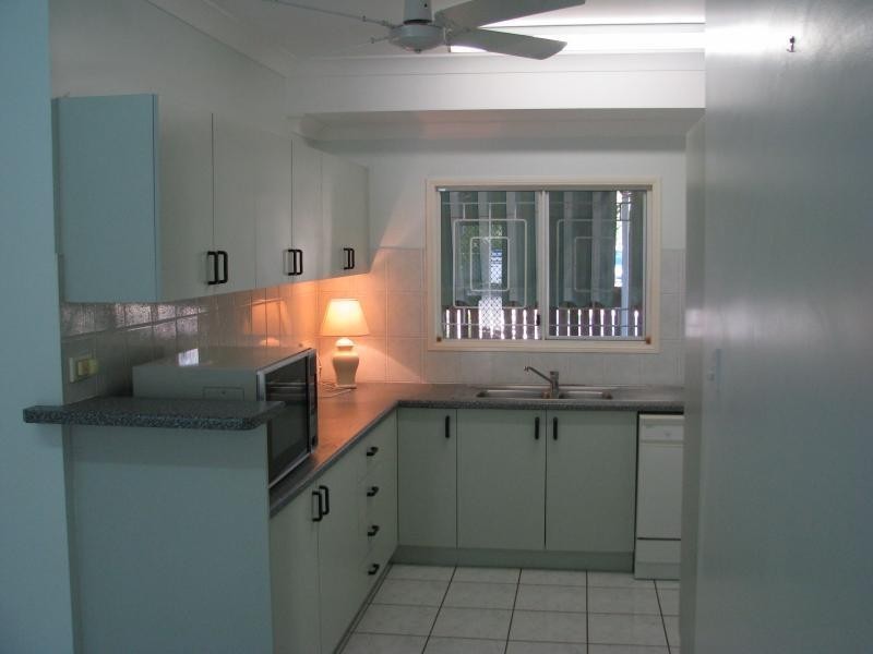 Manoora QLD 4870