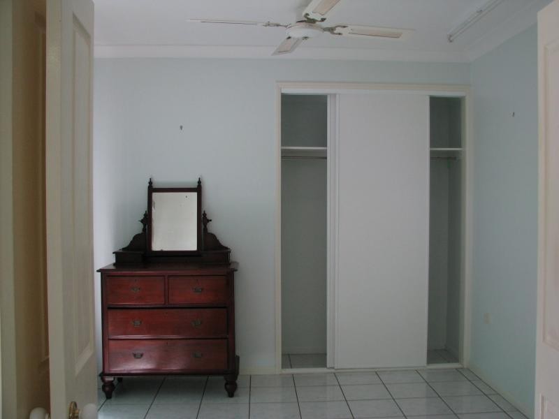 Manoora QLD 4870