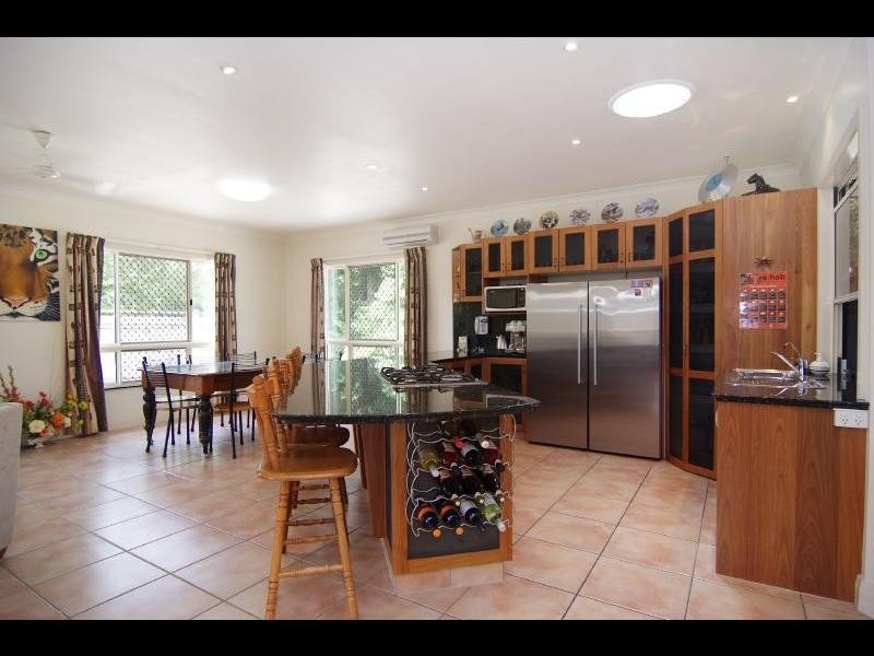 4 Sailfish Close, Kanimbla QLD 4870