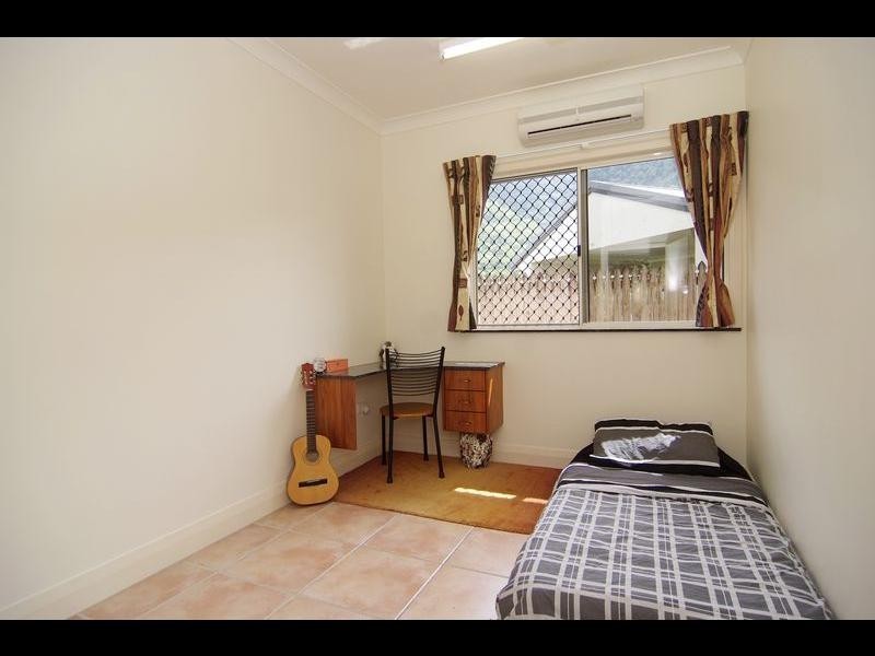 4 Sailfish Close, Kanimbla QLD 4870