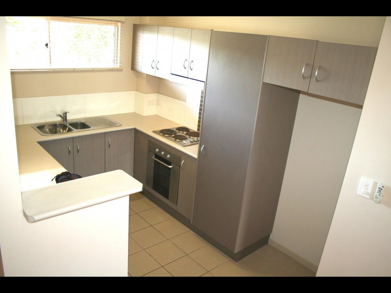 314/2-8 Centenary Close, Manoora QLD 4870