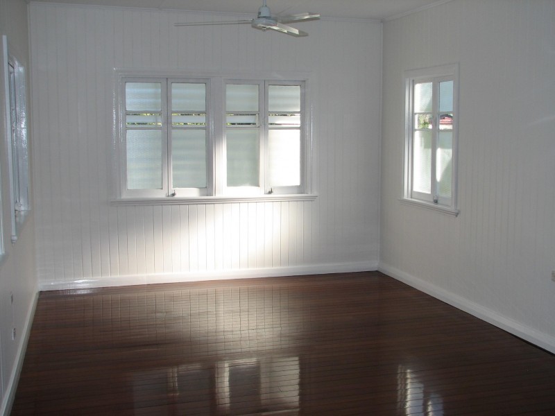 206 Woodward Street, Whitfield QLD 4870