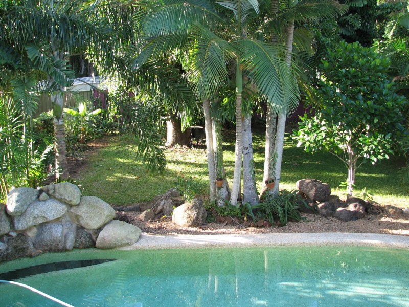 206 Woodward Street, Whitfield QLD 4870