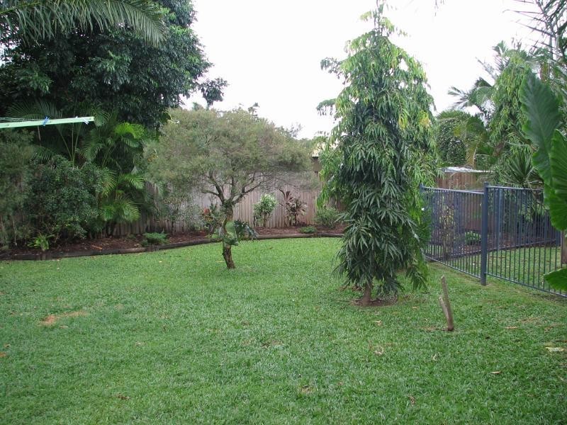 11 Iona Close, Edge Hill QLD 4870