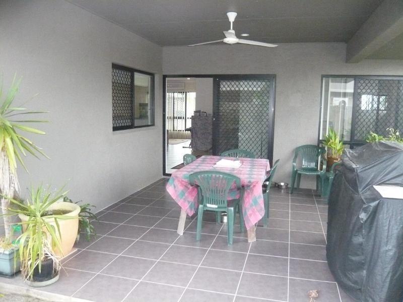 18 Moojeeba Way, Trinity Park QLD 4879