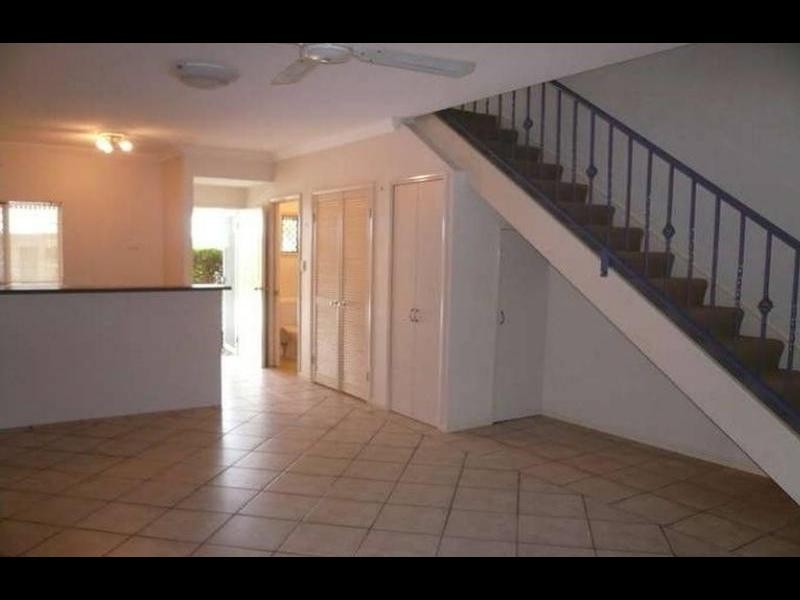 7/7 Le Grande Street, Freshwater QLD 4870