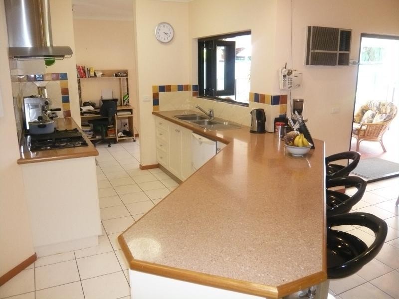 18 Jules Street, Kewarra Beach QLD 4879