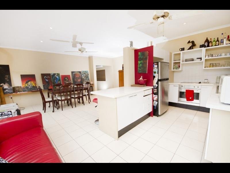 42 Irene Street, Mooroobool QLD 4870
