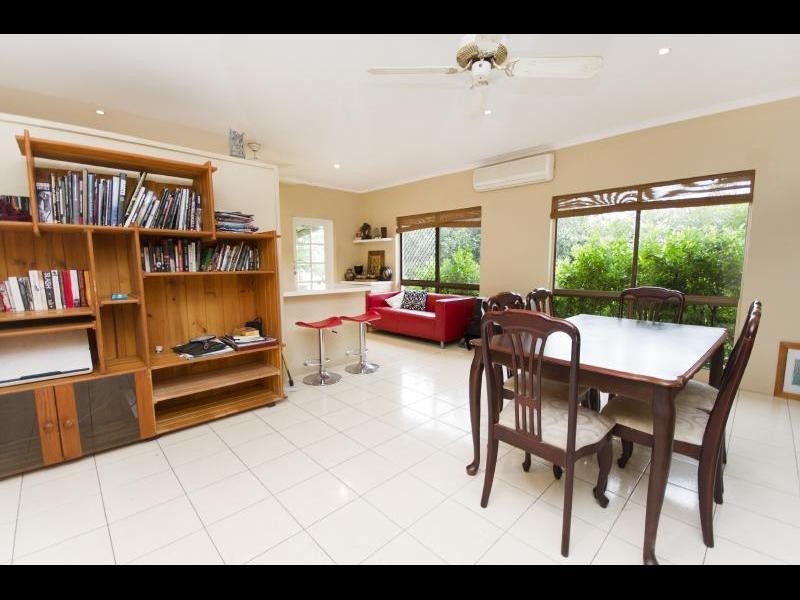 42 Irene Street, Mooroobool QLD 4870