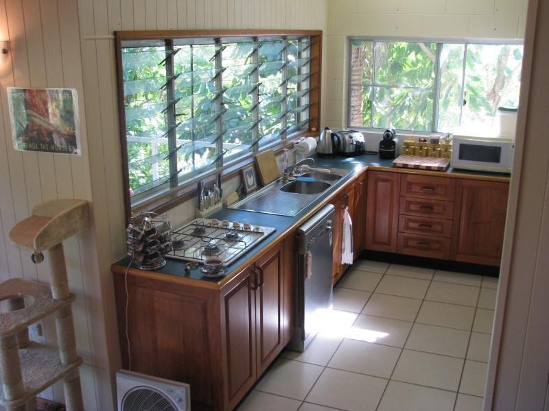 30 View Street, Brinsmead QLD 4870