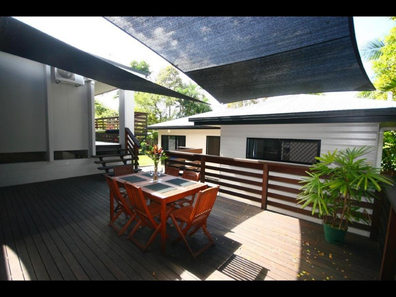 14 McKinlay Street, Whitfield QLD 4870