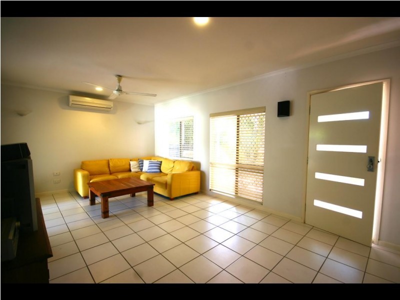 5 Cyprea Close, Trinity Beach QLD 4879