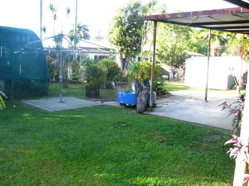 32 Kowinka Street, White Rock QLD 4868