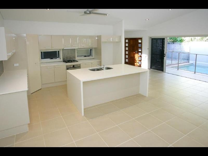 1/60 Harbour Drive, Trinity Park QLD 4879